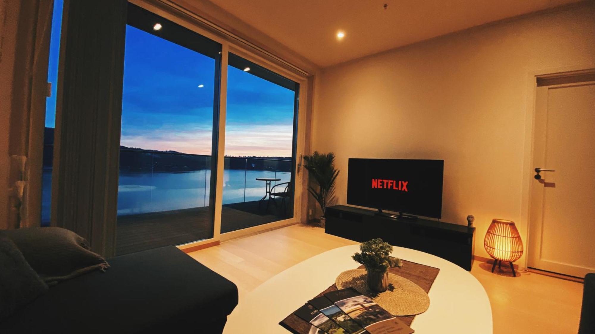 Mjos Tower Suite - Lovely Lake View Brumunddal Экстерьер фото
